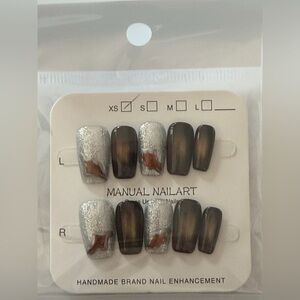 🚨 Press On Nail Set With Application Kit